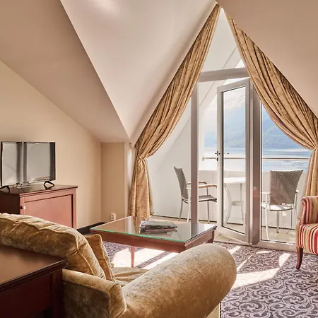 Hotell Ullensvang 4*