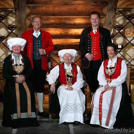 Ullensvang Отель Лофтхус